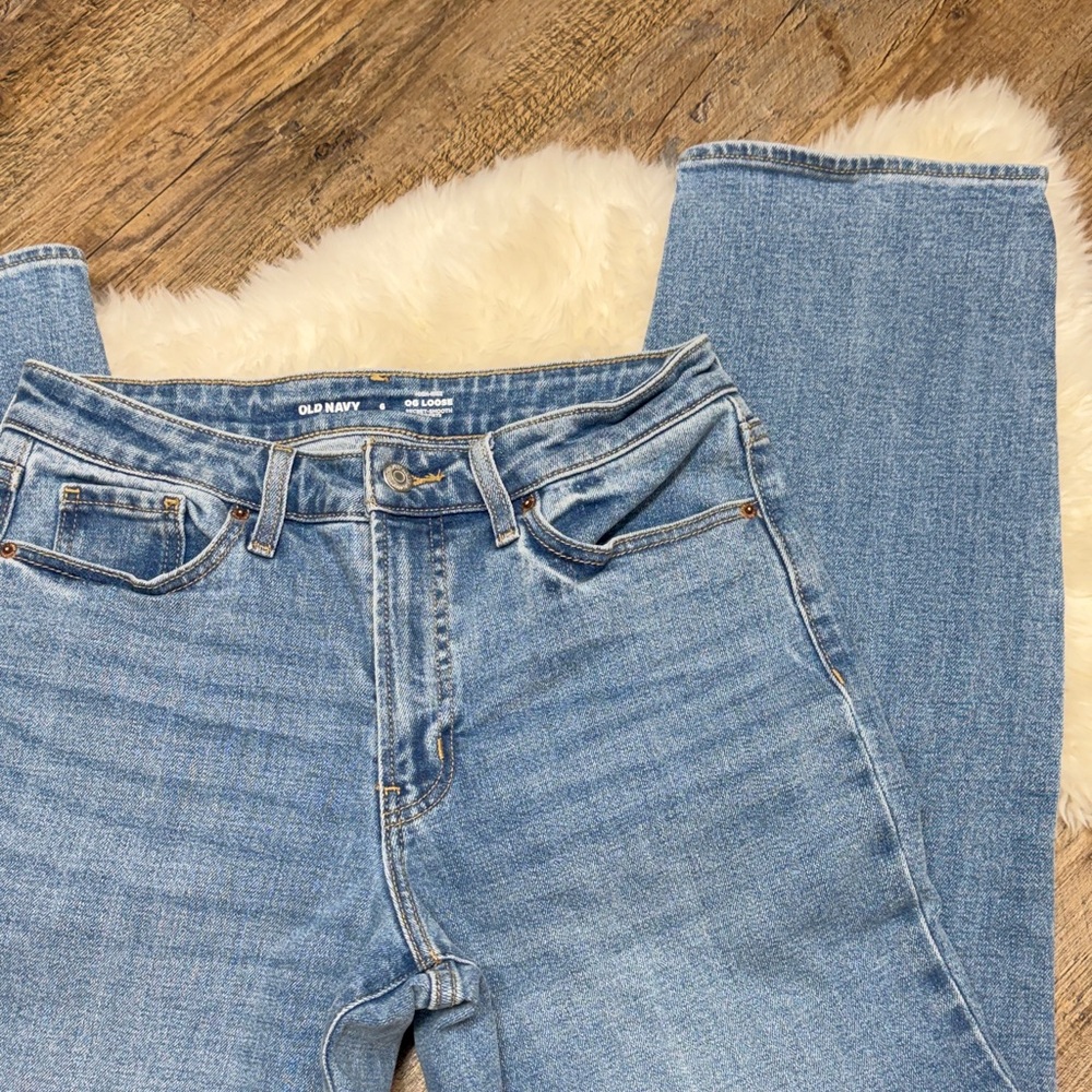 Old Navy women’s high rise OG loose blue denim Jeans size 6
